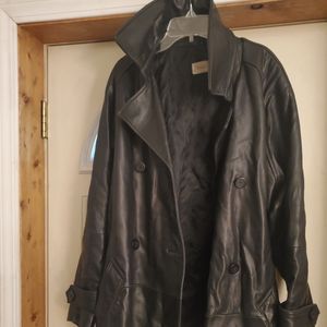 Vintage Jones New York Leather Jacket - Perfect for the season